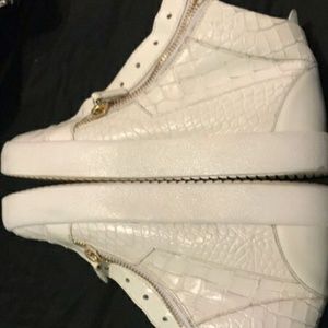 Guiseppe Zanotti size 43